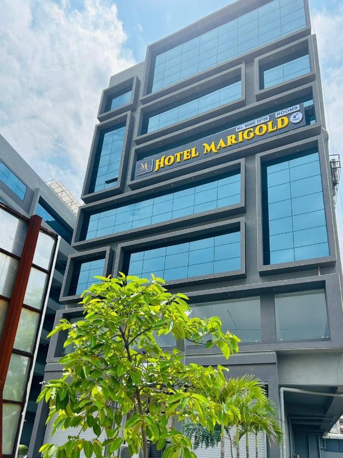 Hotel Marigold Naroda Ahmedabad Exteriör bild